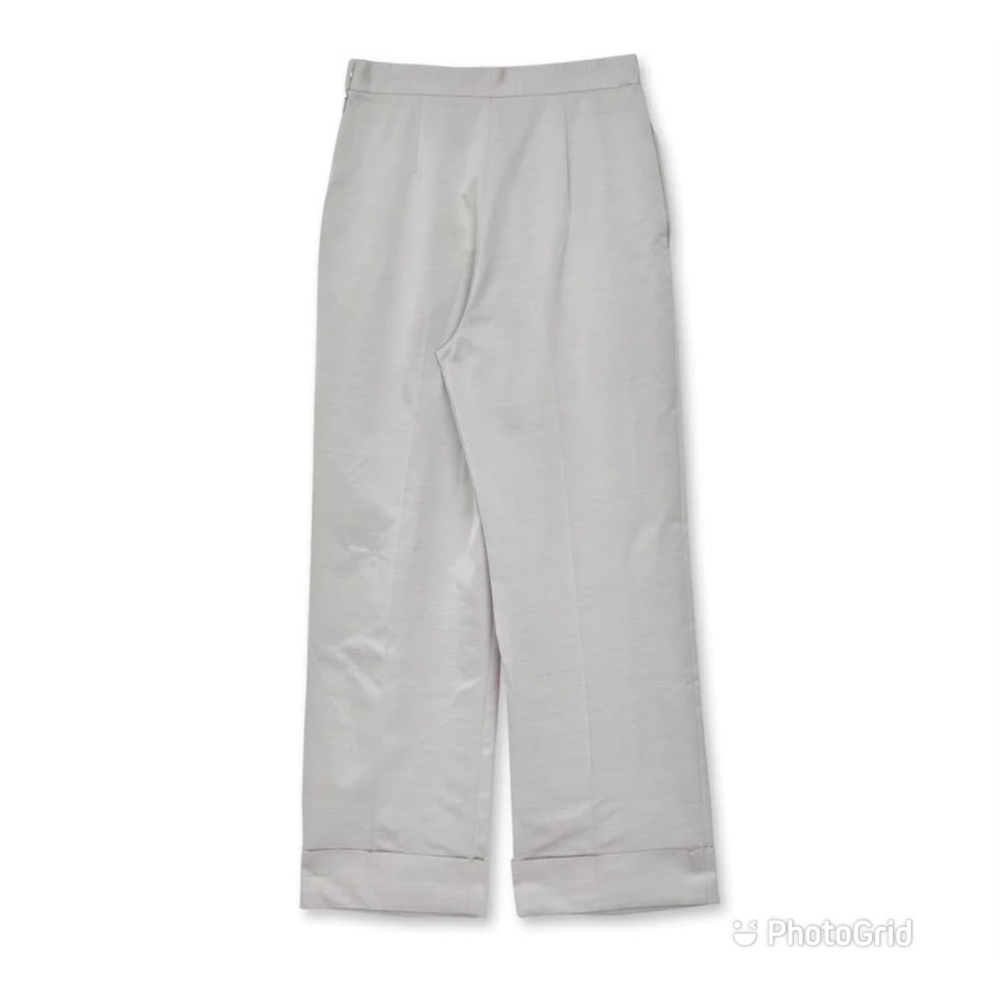 The Row Wionda wide-leg in stretch wool with relaxed cuffed leg - Picture 2 of 11